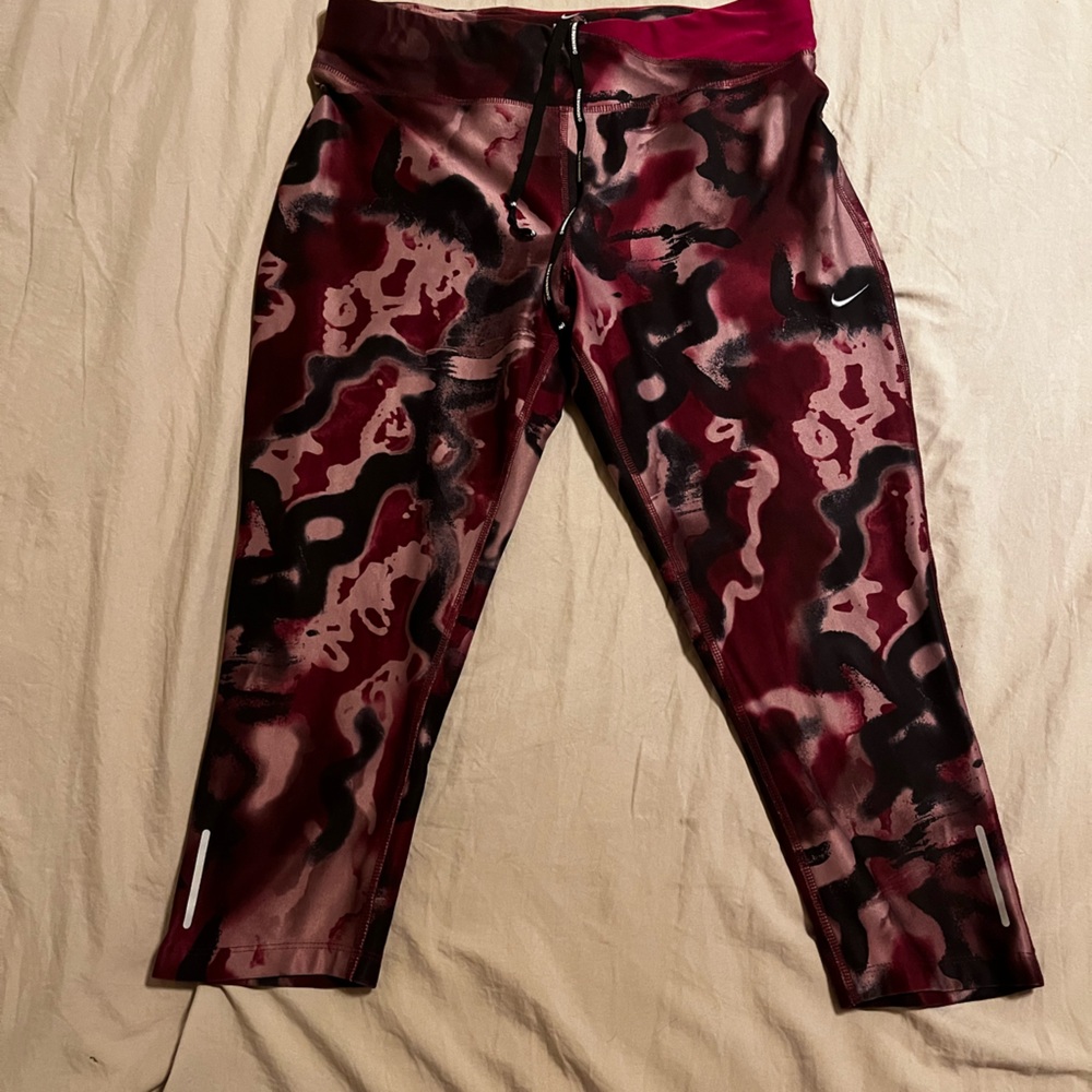 Nike leggings! Women’s size large!